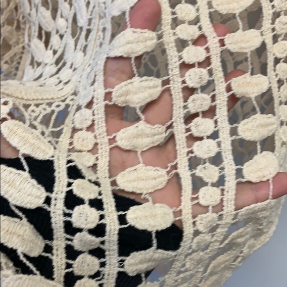 Mirumi crochet top - Picture 3 of 3